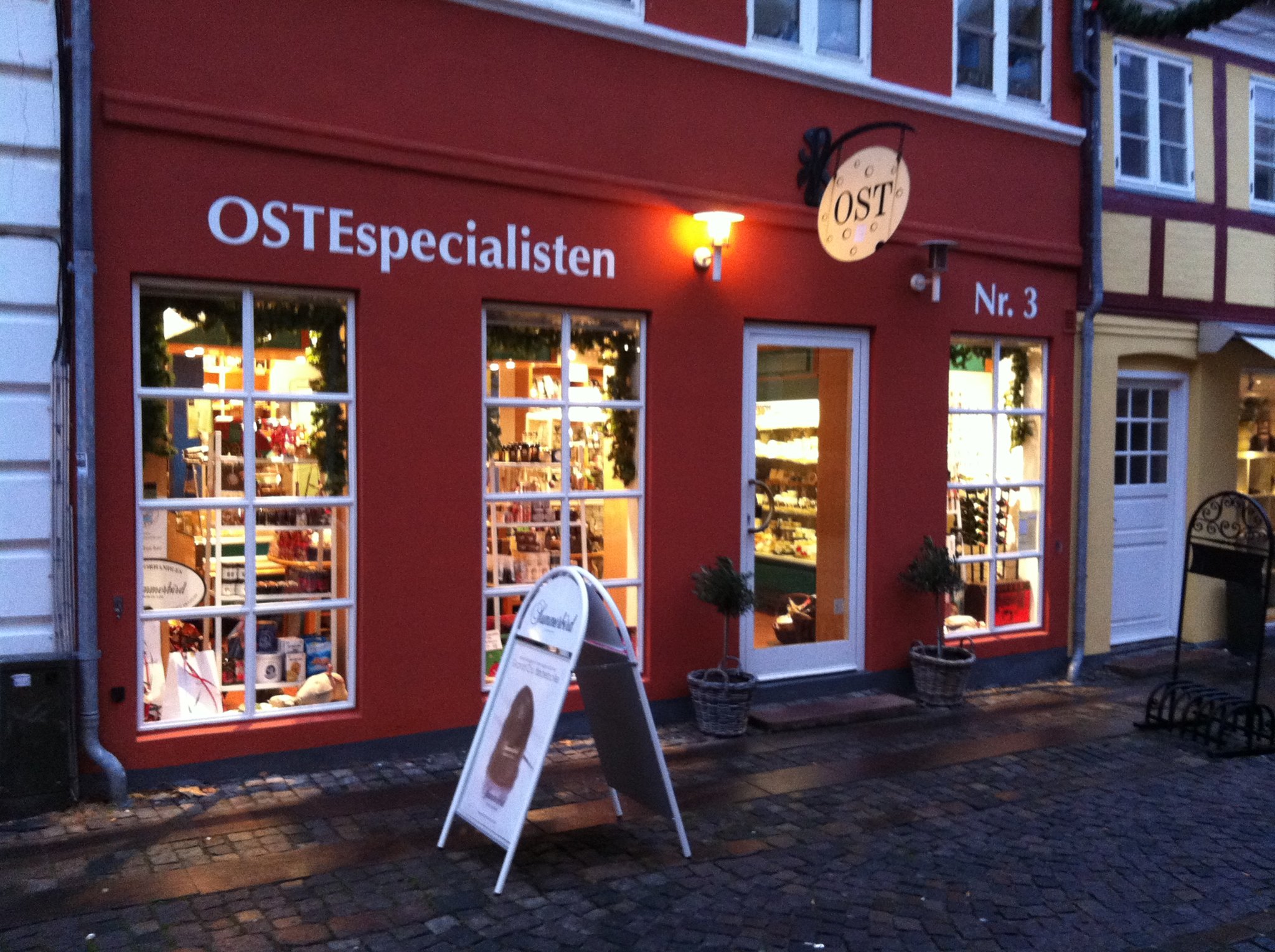 Ostespecialisten i Svendborg siger ja tak til Dansk Tang